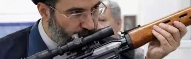 完美体育运营中心-第40波打击！伊朗大杀器齐射，美基地陷火海，特朗普向32国求助