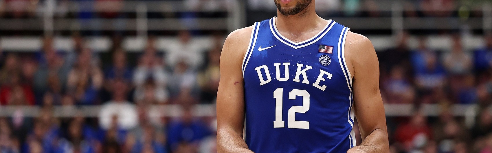 完美体育赛事官方-谁DNA动了？布泽尔儿子轰30分14板3助3断1帽 上半场就砍20+9+2+3